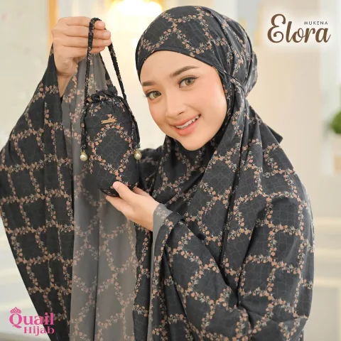 Elora Mukena Travelling