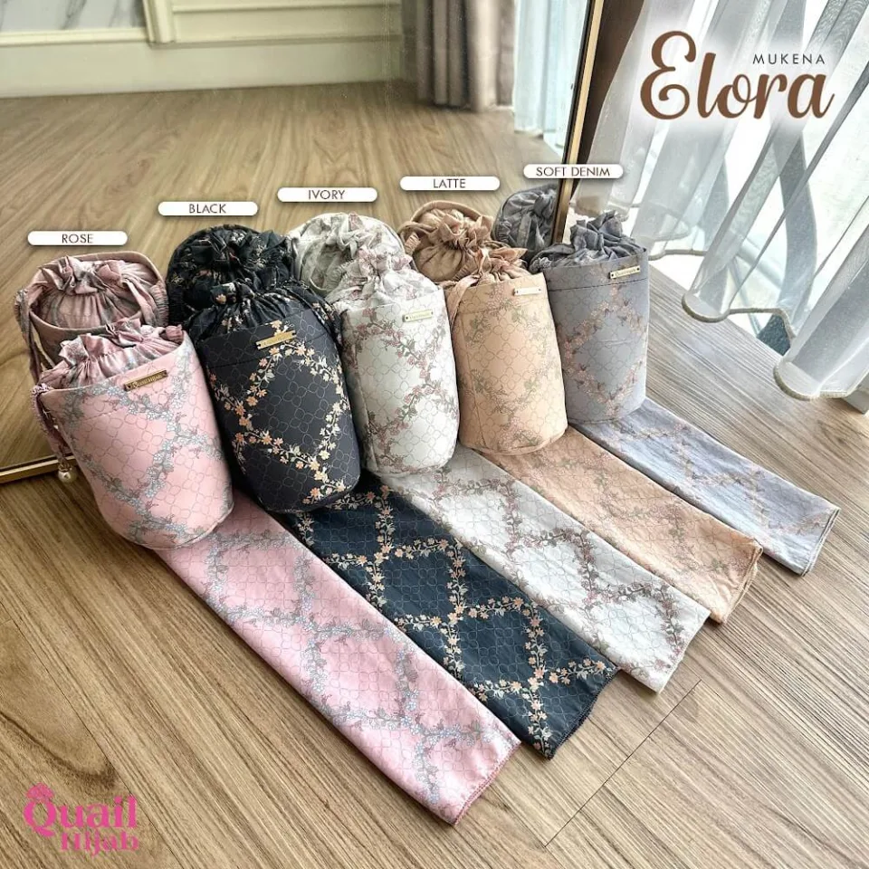 Elora Mukena Travelling