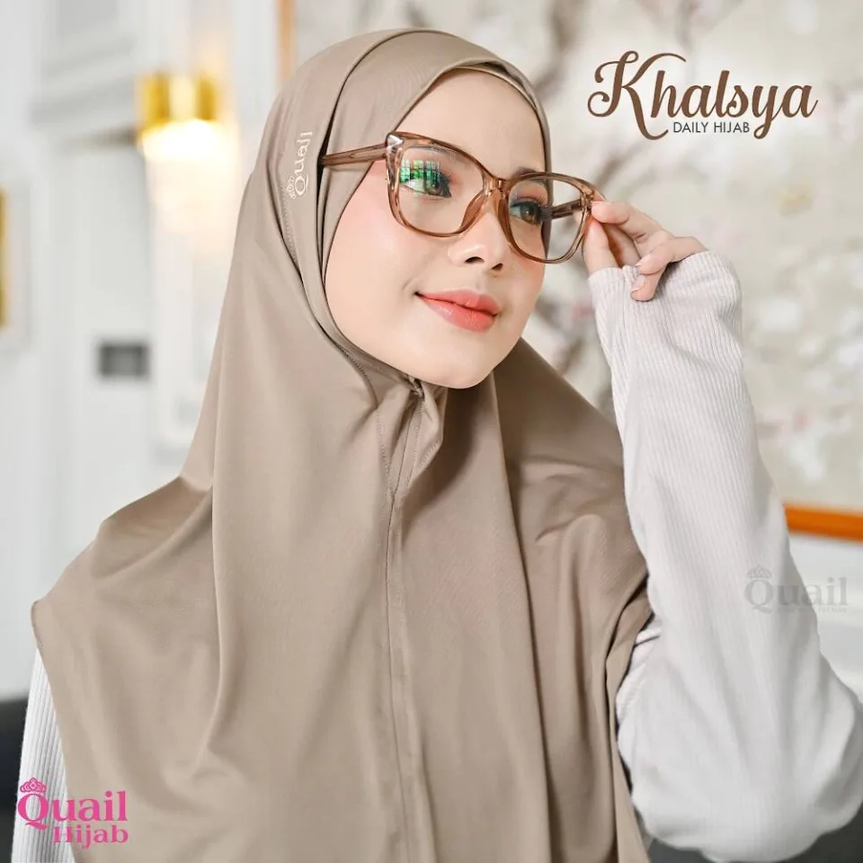 Khalsya Daily Hijab | Jilbab Kerudung Instan Lubang Kacamata Masker Praktis Santai Jersey Premium — foto 4