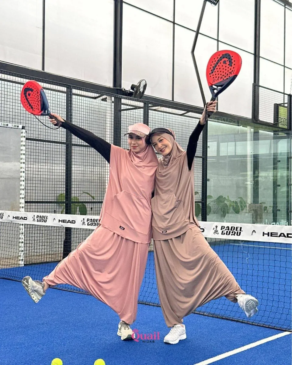 Shavana One Set 2 in 1 Baju Olahraga Muslimah | Outer Hijab dan Celana Sporty Nyaman — foto 7